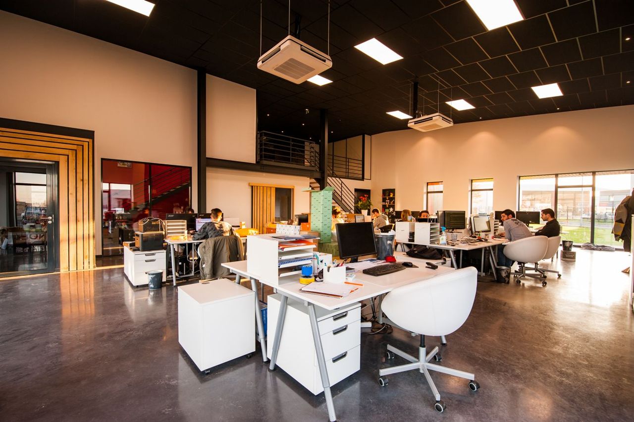 The Astute Connect and Astute Analytica research team working in their office